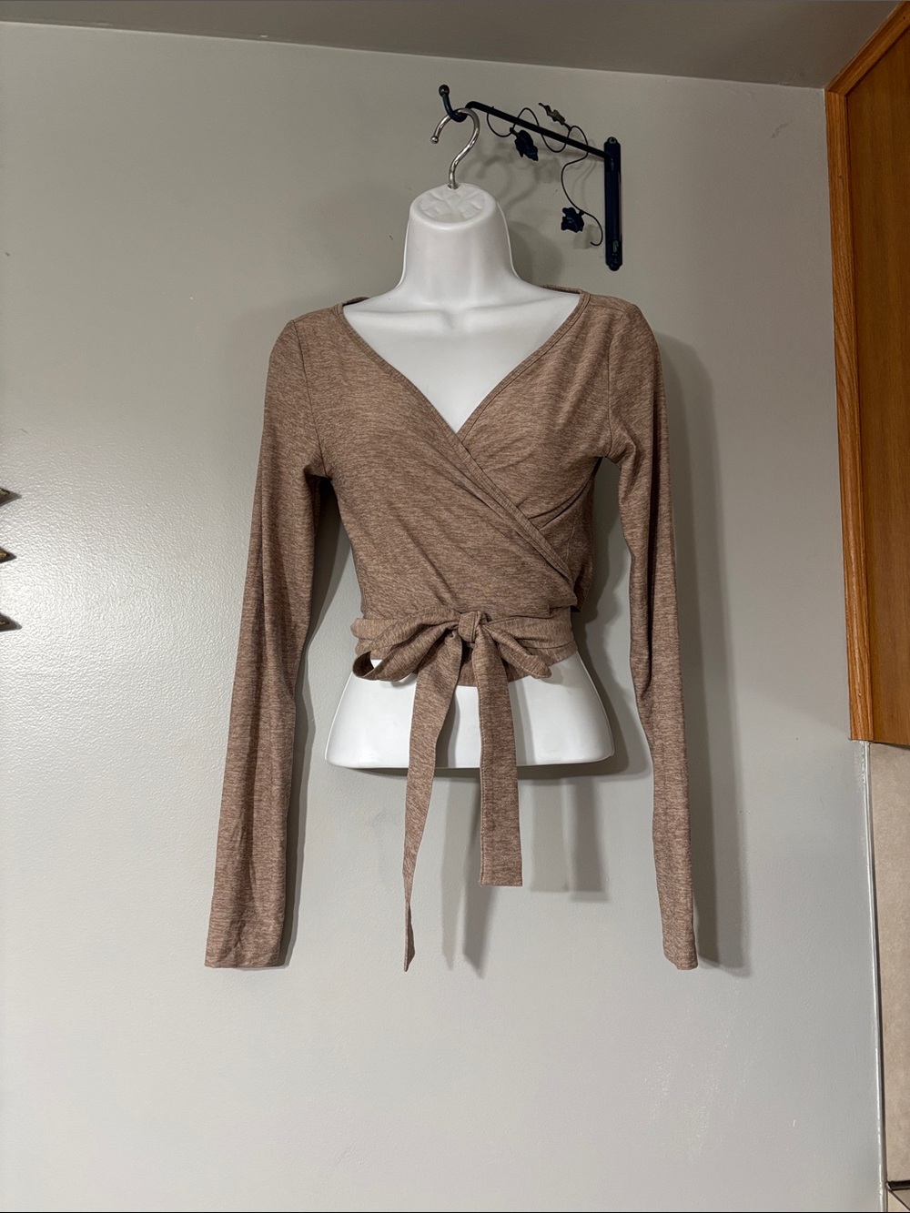Outdoor Voices Yoga Wrap up Top